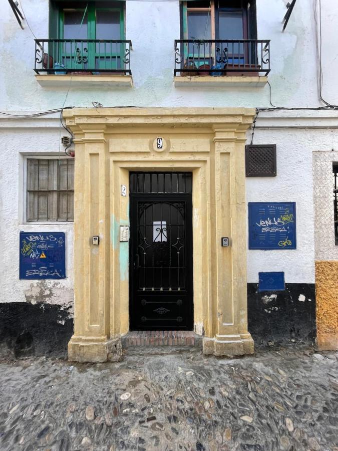 Placeta San Nicolas Granada Buitenkant foto