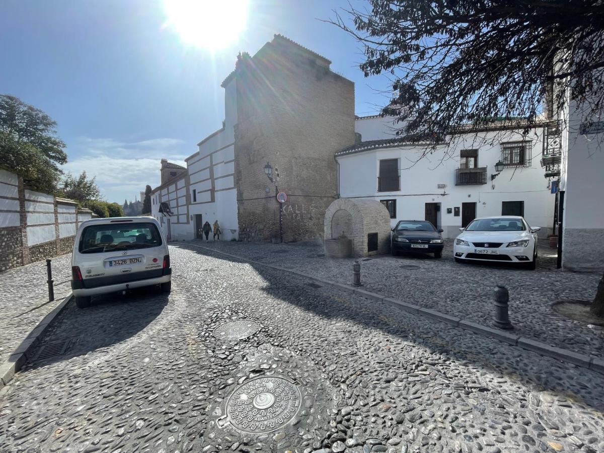 Placeta San Nicolas Granada Buitenkant foto